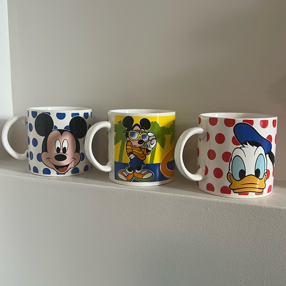 Mickey Mouse & Donald Duck mug collection